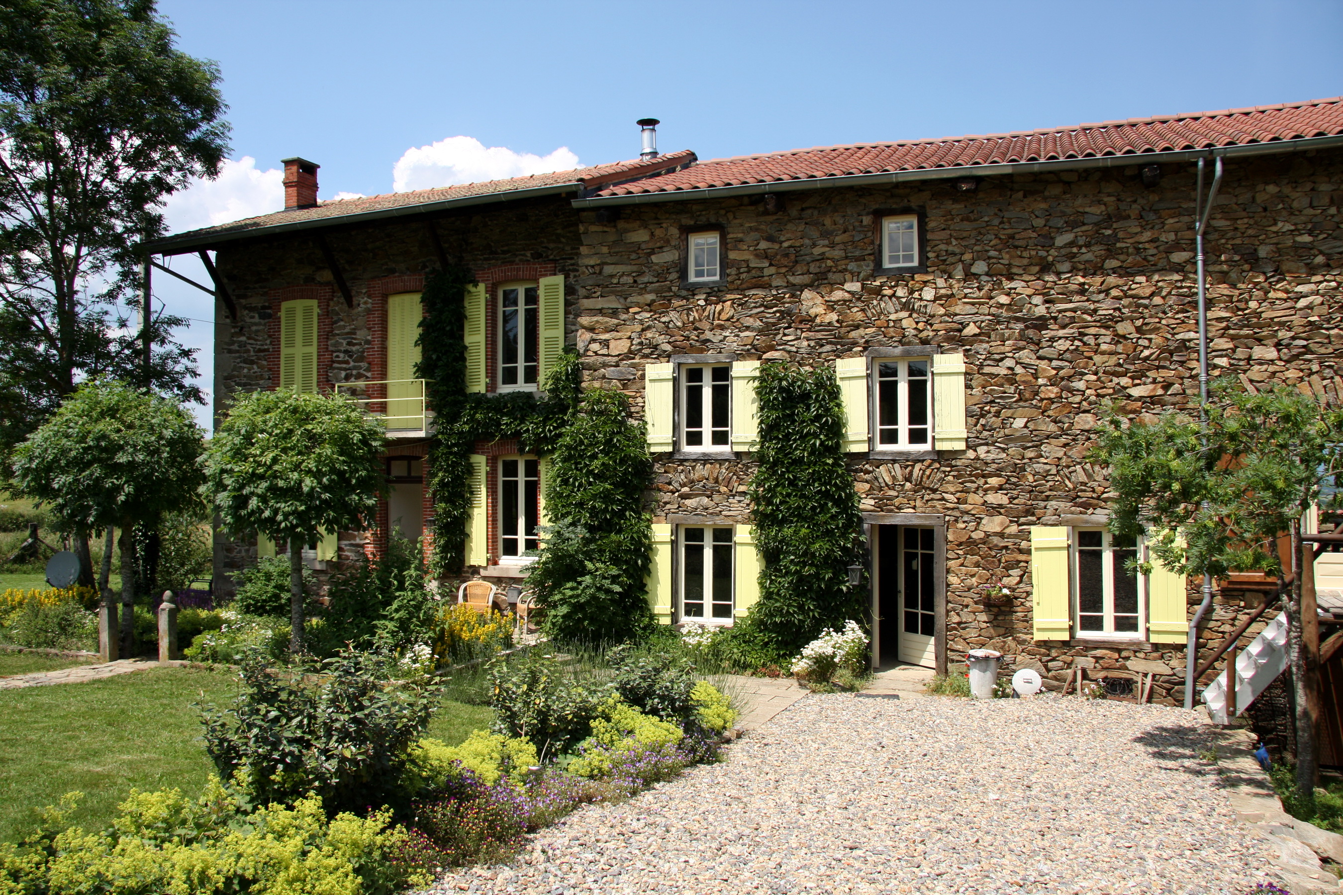Дачные домики во франции