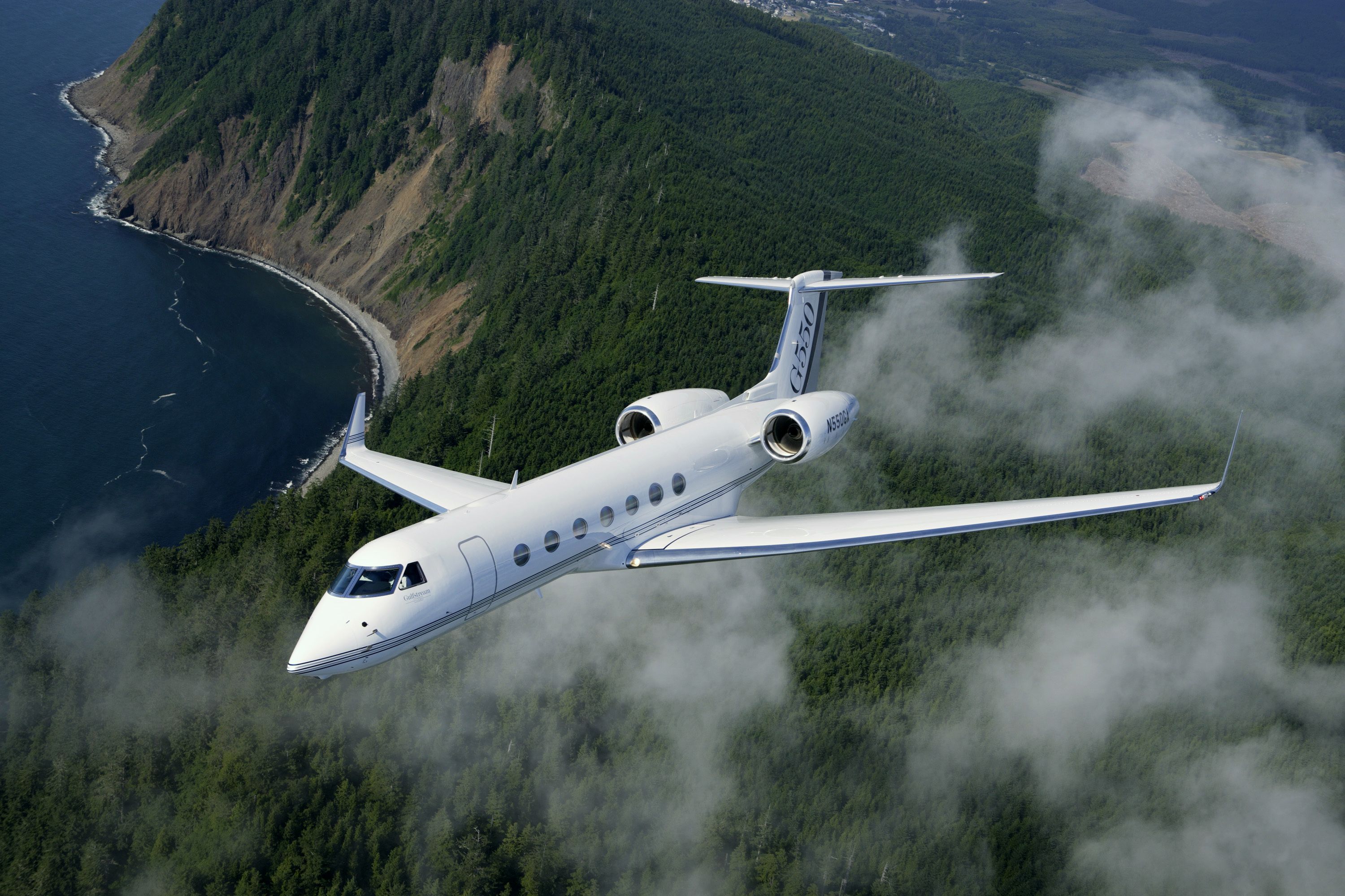 К чему снится самолет на земле. Гольфстрим g550. Самолет Gulfstream g550. Gulfstream g650. Гольфстрим 550 самолет.