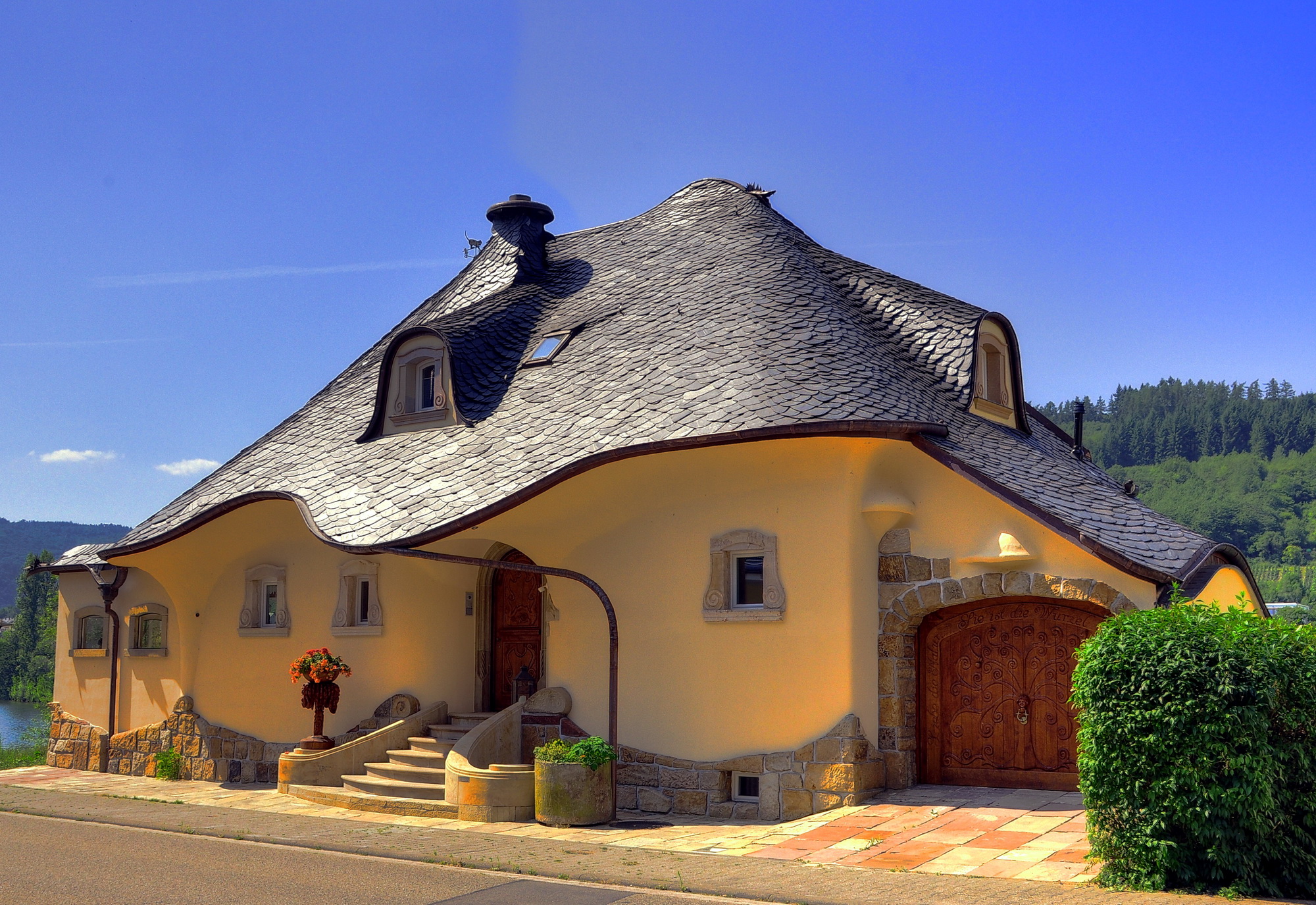 Germany home. Сказочный домик в городе Целль на реке Мозель, Германия. Город Zell Германия. Саманная архитектура Швейцария. Изабель Руф Германия.