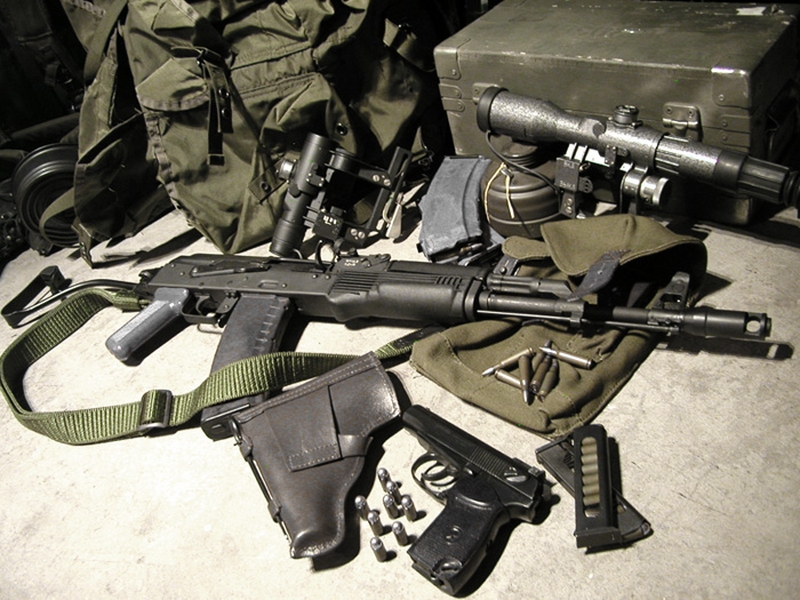 Фотографии Армия пистолетом автоматом Огнестрельное оружие военные пистолет Пистолеты автомат Автоматы