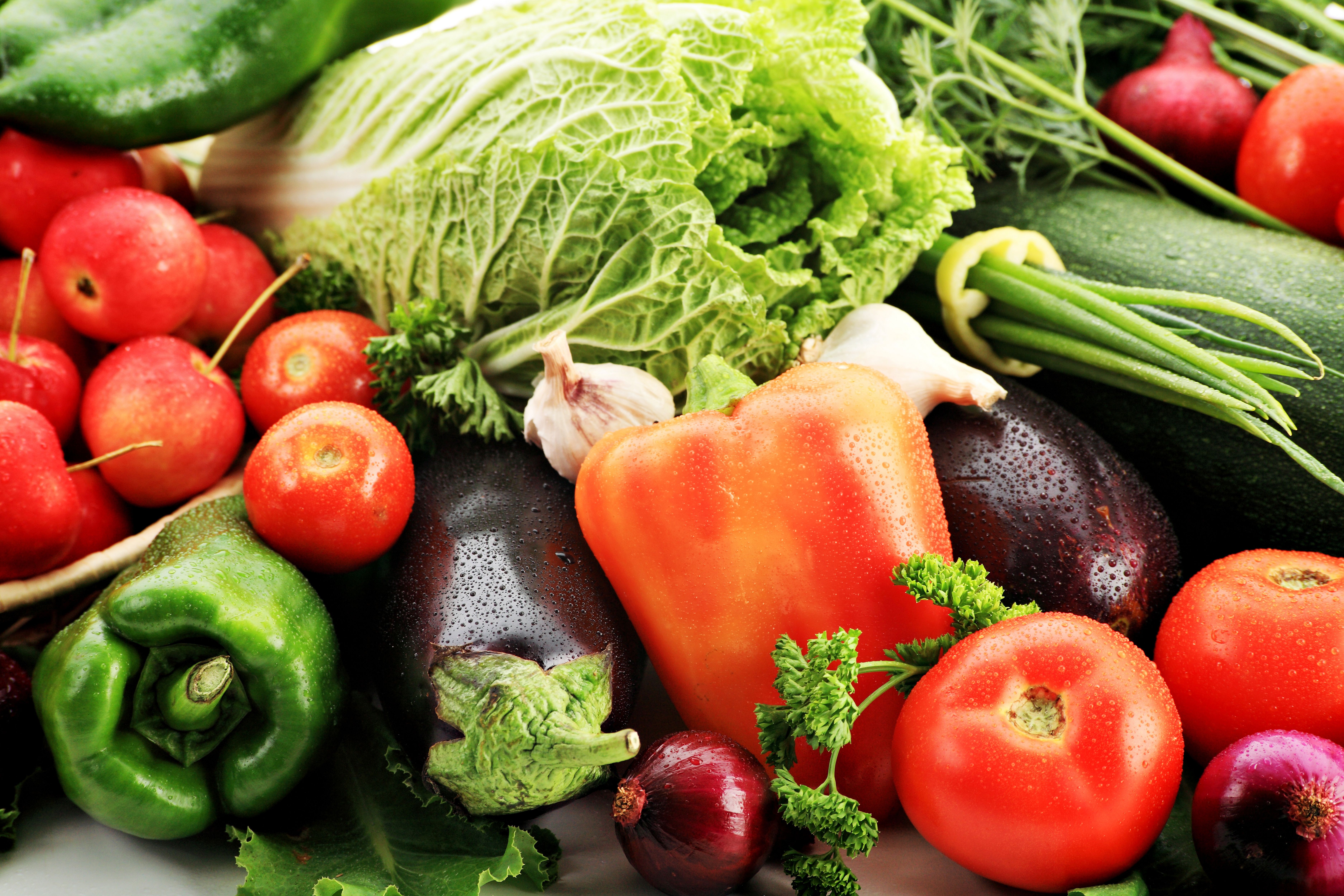 Красивые фото овощей. Овощи. Овощи и фрукты. Свежие овощи и фрукты. 1.16.