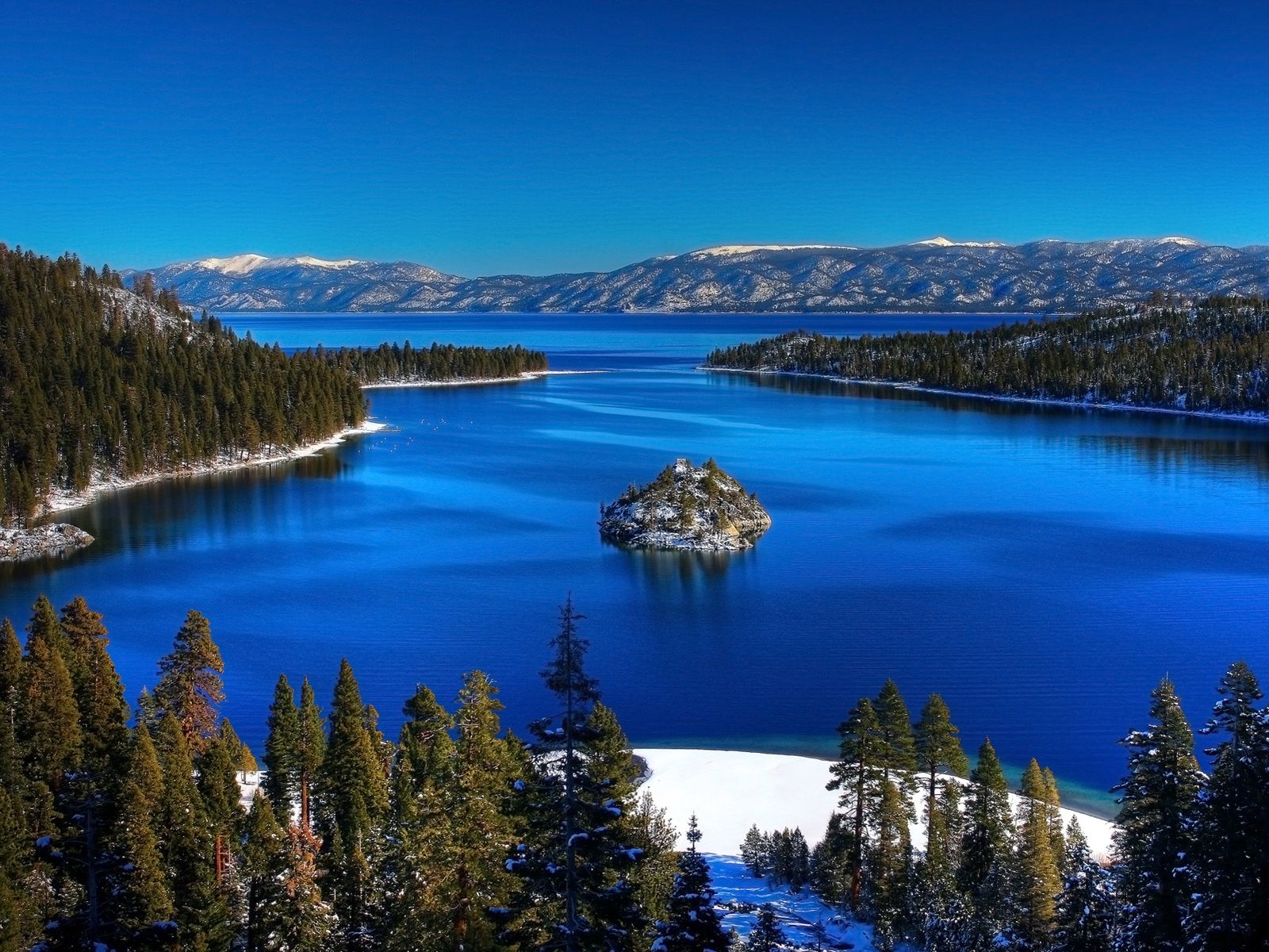 Голубое озеро в Калифорнии скачать