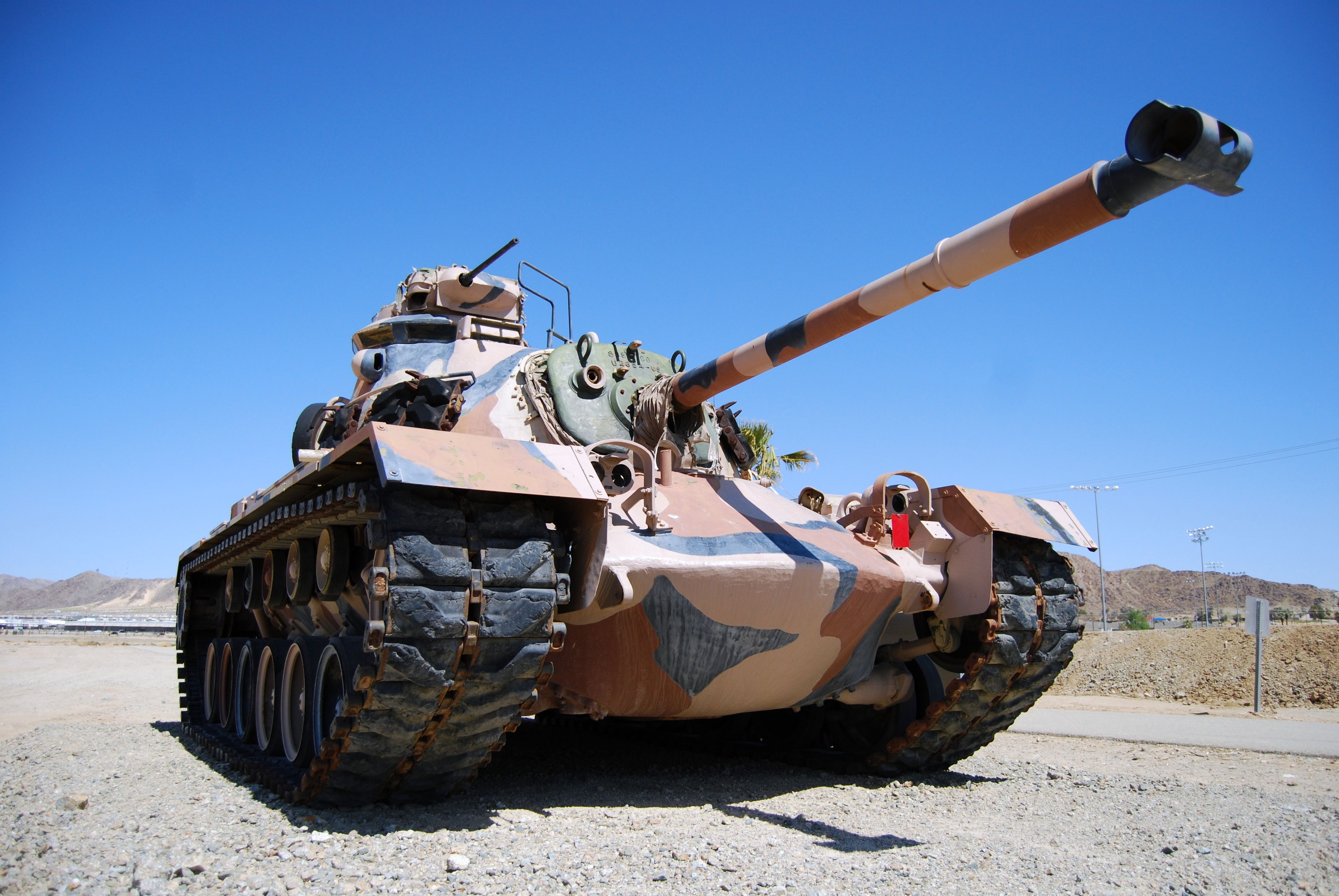 военные танки без смс