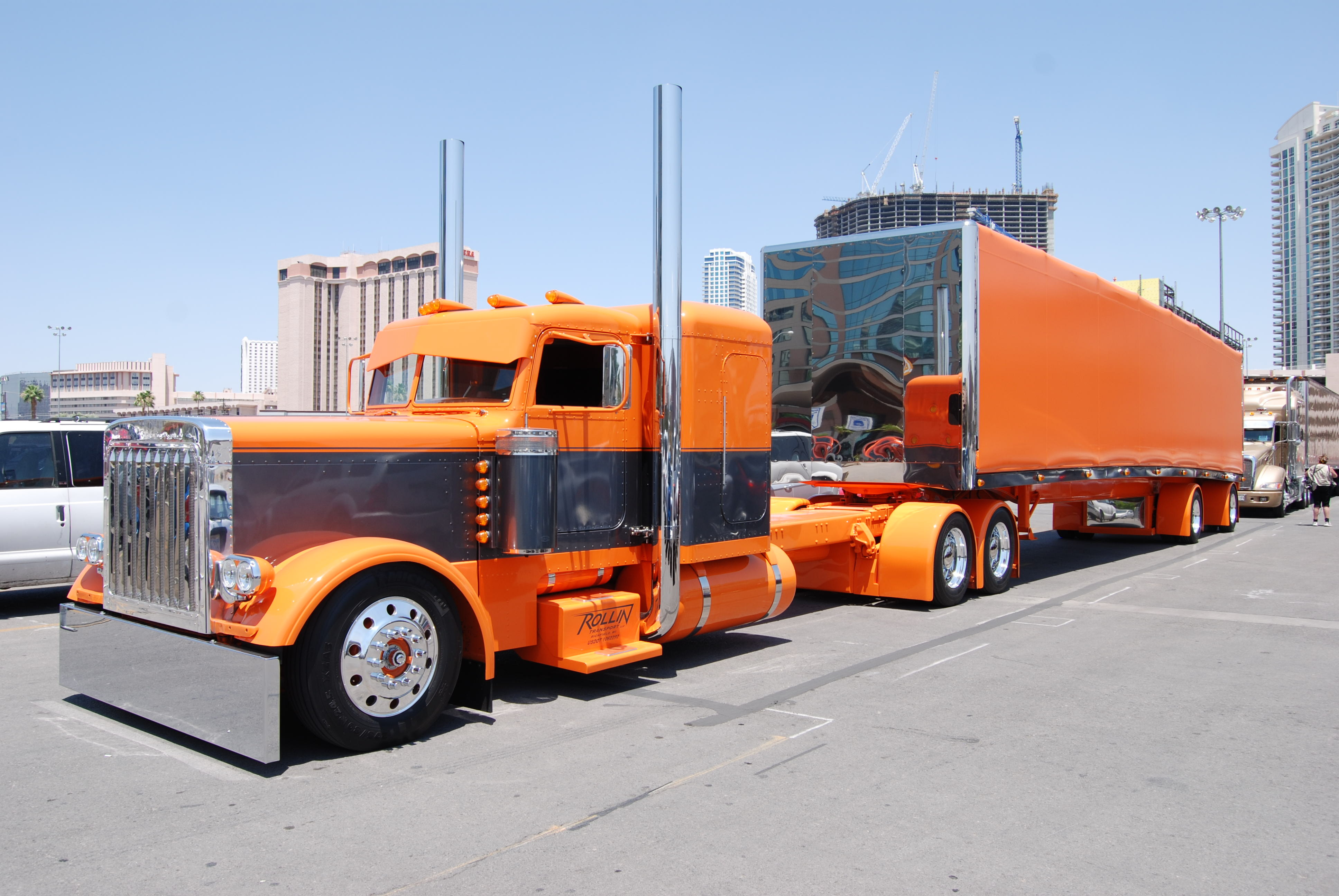 Peterbit грузовик оранжевый скачать