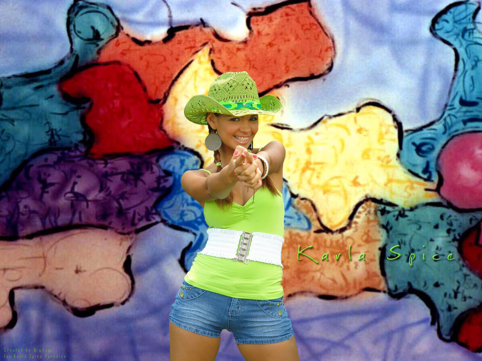 Картинка Karla Spice в джинсовых шортиках зеленой кофе и 1600x1200