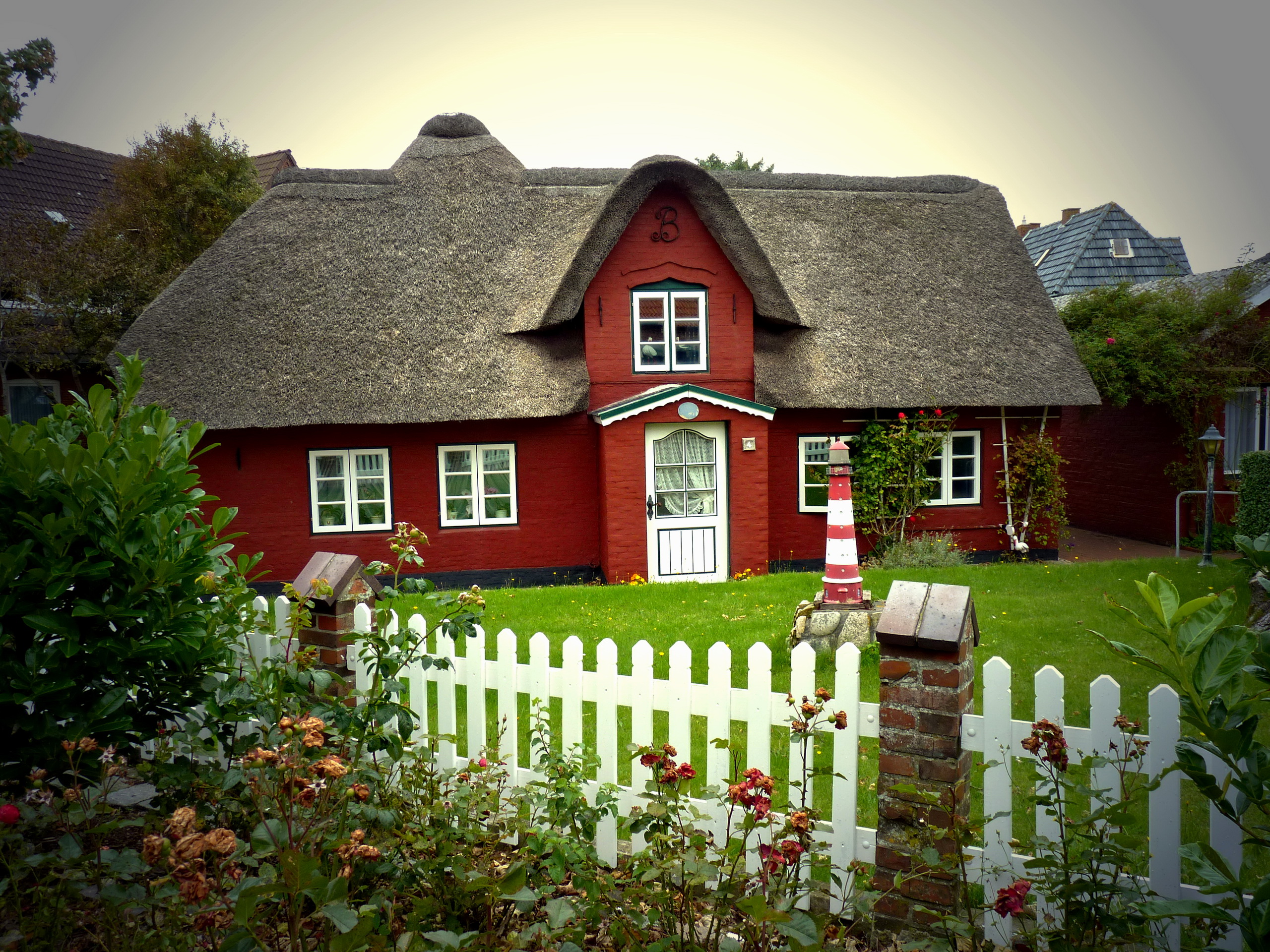 дом сад: 6 тыс изображений найдено в Яндекс.Картинках Fairytale cottage, Cottage
