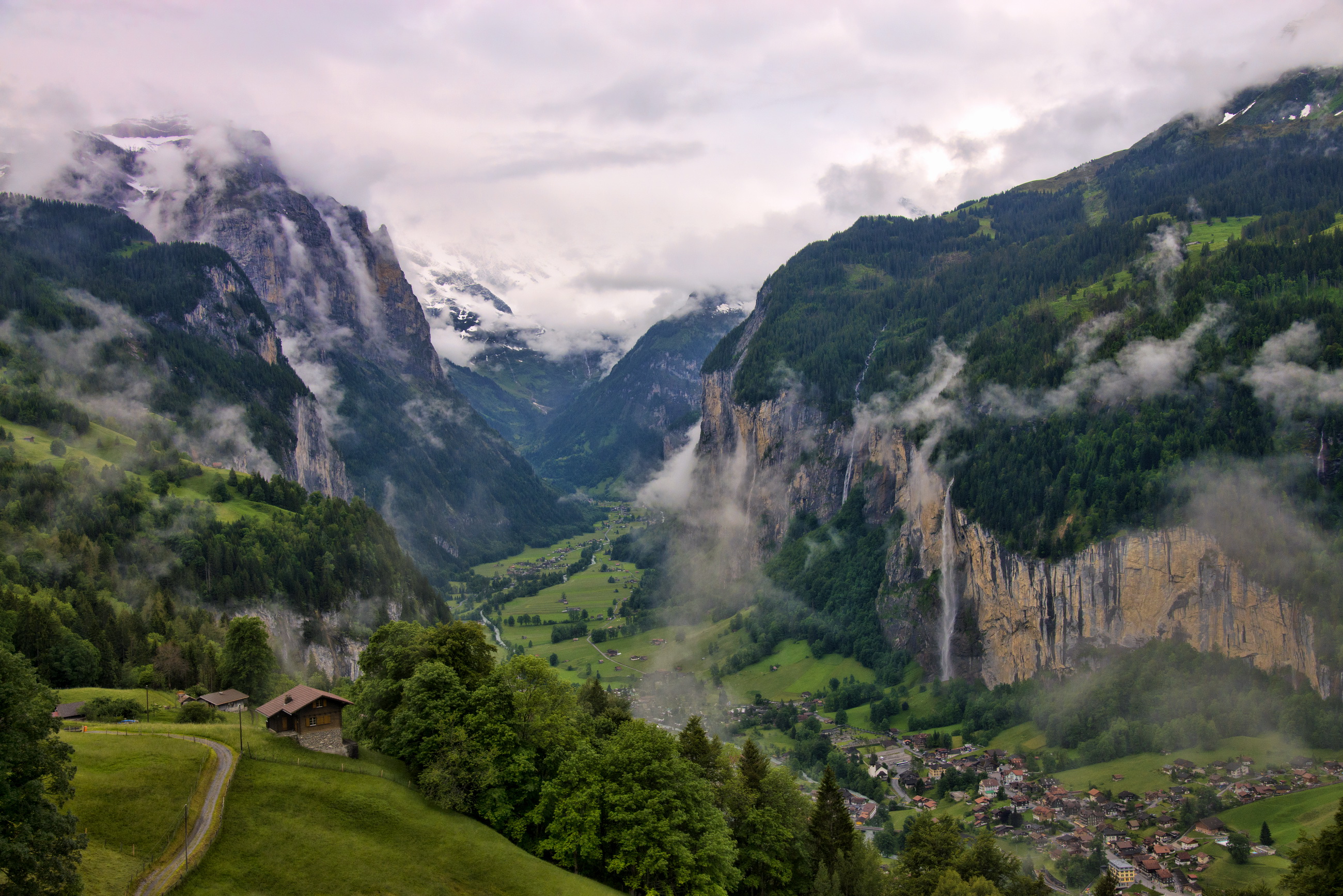 Lauterbrunnen, Switzerland скачать