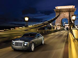 Фотографии Rolls-Royce машина