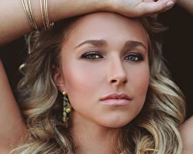 Фотографии Хайден Панеттьери Знаменитости