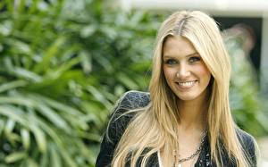 Фотографии Delta Goodrem