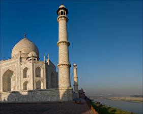 Обои Храмы Индия Тадж-Махал Мечеть Башни Рядом  Джамна город