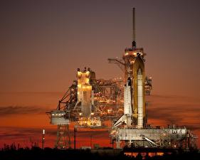 Картинка Корабли Ночь перед стартом Космос