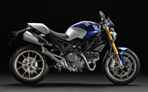 Фотография Ducati мотоцикл