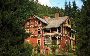 Обои для рабочего стола Дома Польша Города