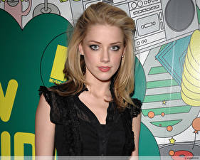 Обои Эмбер Хёрд