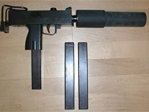 Картинка Автомат Пистолет-пулемёт Глушителем Ingram MAC M10 военные