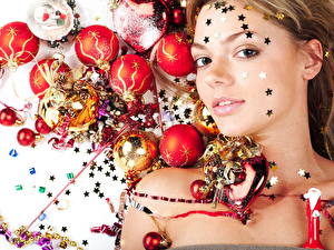 Обои Новый год Шар Девушки
