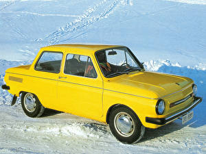 Картинки Российские авто ЗАЗ 968М желтый