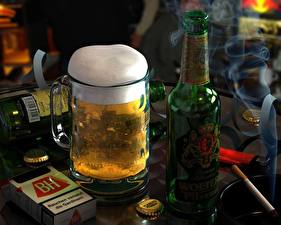 Картинки Напиток Пиво и пачка сигарет Продукты питания