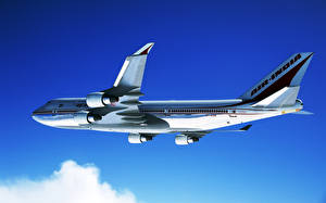 Картинки Самолеты Пассажирские Самолеты Boeing Boeing-747 Авиация