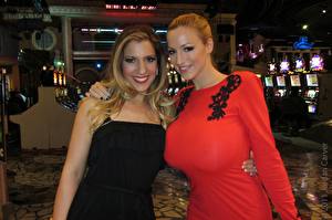 Фотографии Jordan Carver Платье Улыбка