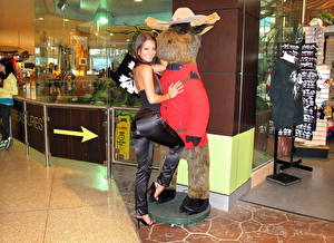 Фотографии Мелисса Мендини Улыбается