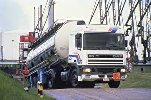 Обои для рабочего стола Грузовики Даф тракс Автомобили