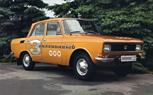 Обои Российские авто Москвич Азлк 2140 3-миллионный 1980