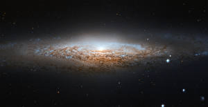 Картинки Туманности в космосе Галактика NGC 2683 Космос