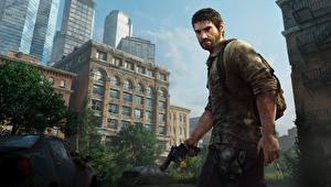 Фотография The Last of Us герой на фоне города Игры