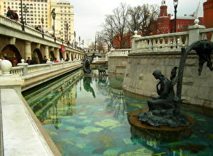 Фотография Москва Мост и пруд вокруг Александровского сада Москва