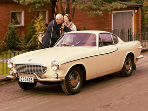 Фотография Вольво 1800 E 1970–72 машина