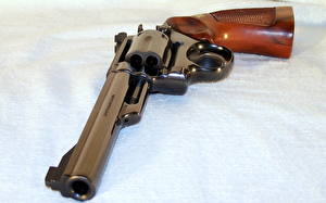 Фотография Пистолеты Револьвера Smith Wesson Model 19-3 Армия