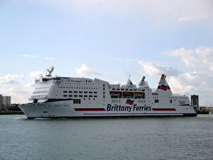 Картинки Корабль Круизный лайнер Brittany Ferries Mont St. Michel