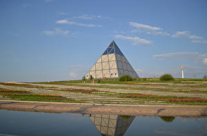 Фото Казахстан Астана. Дворец мира и согласия Пирамида город