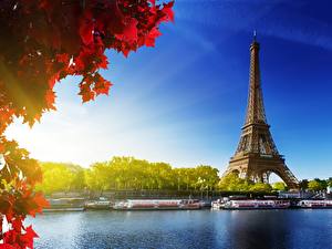 Обои для рабочего стола Франция Эйфелева башня Париж город