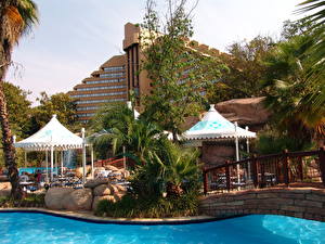 Обои для рабочего стола Курорты Африка Южно-Африканская Республика Бассейны Sun City Города