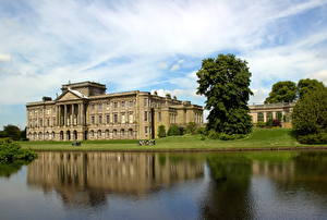 Фото Дома Великобритания Lyme Hall and Gardens город
