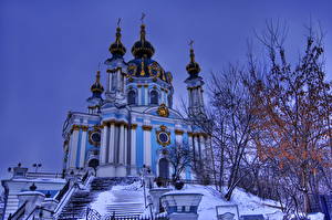 Обои для рабочего стола Храмы Украина Снегу Киев город