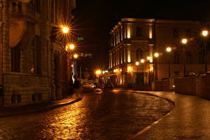 Фотография Прибалтика Дороги Уличные фонари HDRI Лучи света Ночные Таллинн