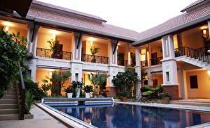 Фото Бассейны Гостиницы Дизайна внутренний двор город