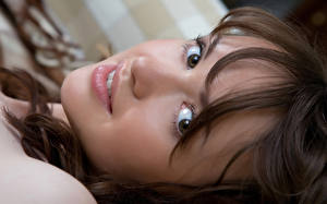 Обои для рабочего стола Глаза Взгляд Лица Волосы Брюнетки молодая женщина