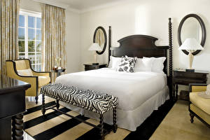 Фотография Интерьер Постель Подушки Окна Лампа Зеркала Комнаты Спальни Дизайн