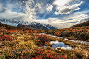 Картинки Гора Небо Аргентина Облака Траве Patagonia Природа