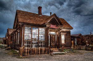 Фото США Дома Деревянный Старый HDR Окна Калифорния город - призрак Bodie  город