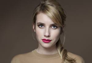 Фотография Эмма Робертс Глаза Взгляд Лицо Волос Русые Красными губами