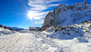 Картинка Времена года Зима Словения Небо Дороги Снега Лучи света Tolmin Trenta Природа