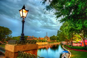 Фотография Франция Небо Уличные фонари Облака HDRI Disneyland Paris город