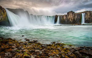Фото Водопады Исландия Камень Мох of Certain Doom Акюрейри Природа