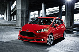Фотография Ford Красных Фар Спереди 2014  Fiesta ST Автомобили